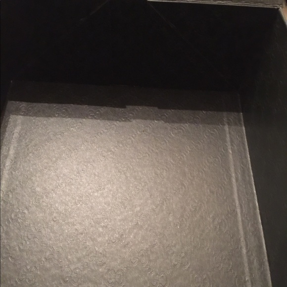 Authentic Gucci Parfums Box - Picture 4 of 5
